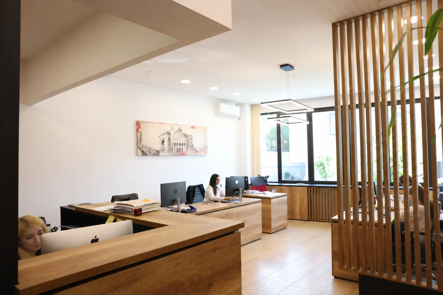 The Murar și Asociații team’s workspace